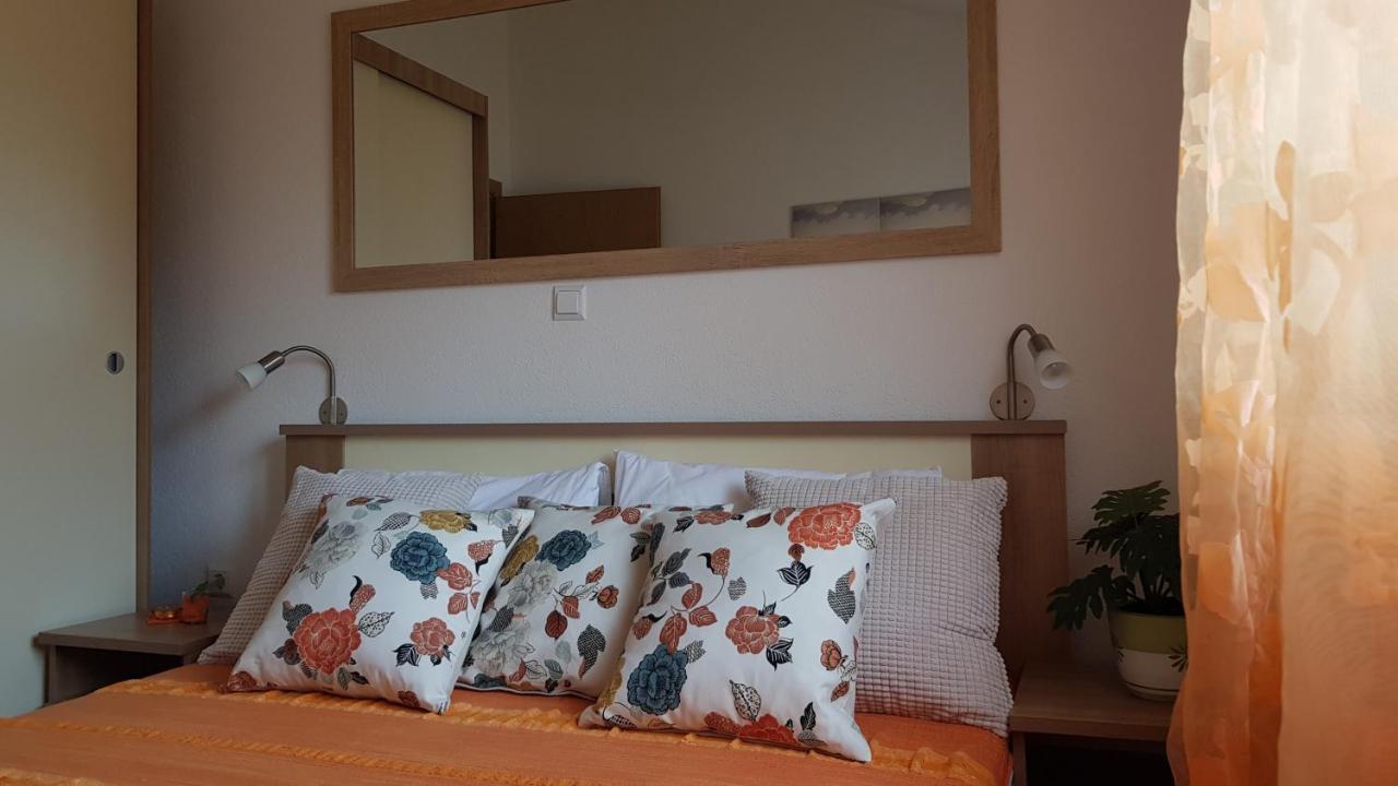 Apartmani Villa Lilliana Tribalj Buitenkant foto
