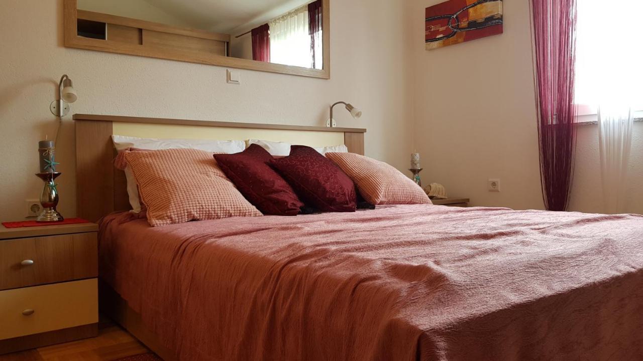 Apartmani Villa Lilliana Tribalj Buitenkant foto