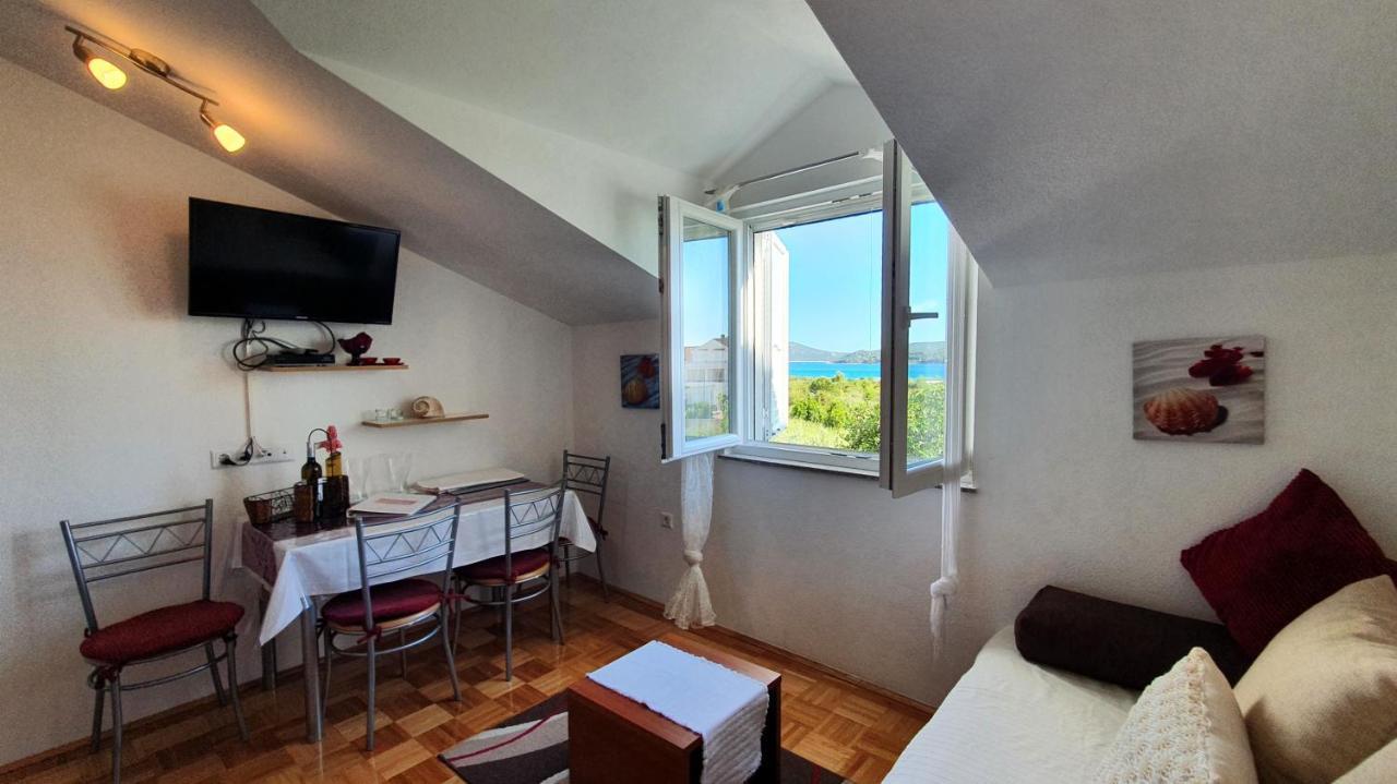 Apartmani Villa Lilliana Tribalj Buitenkant foto