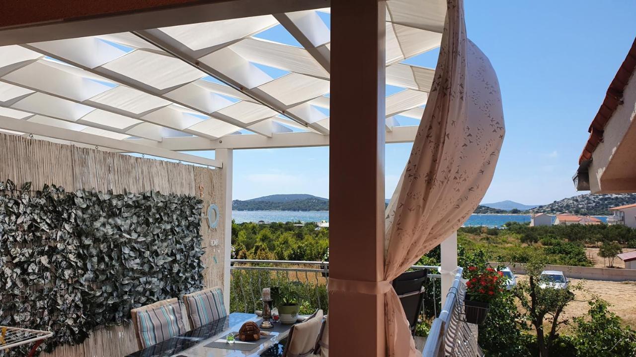 Apartmani Villa Lilliana Tribalj Buitenkant foto
