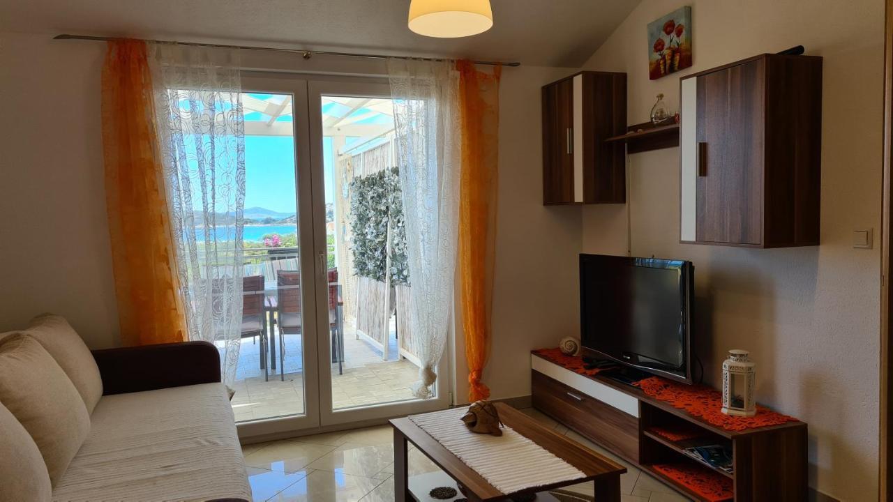 Apartmani Villa Lilliana Tribalj Buitenkant foto