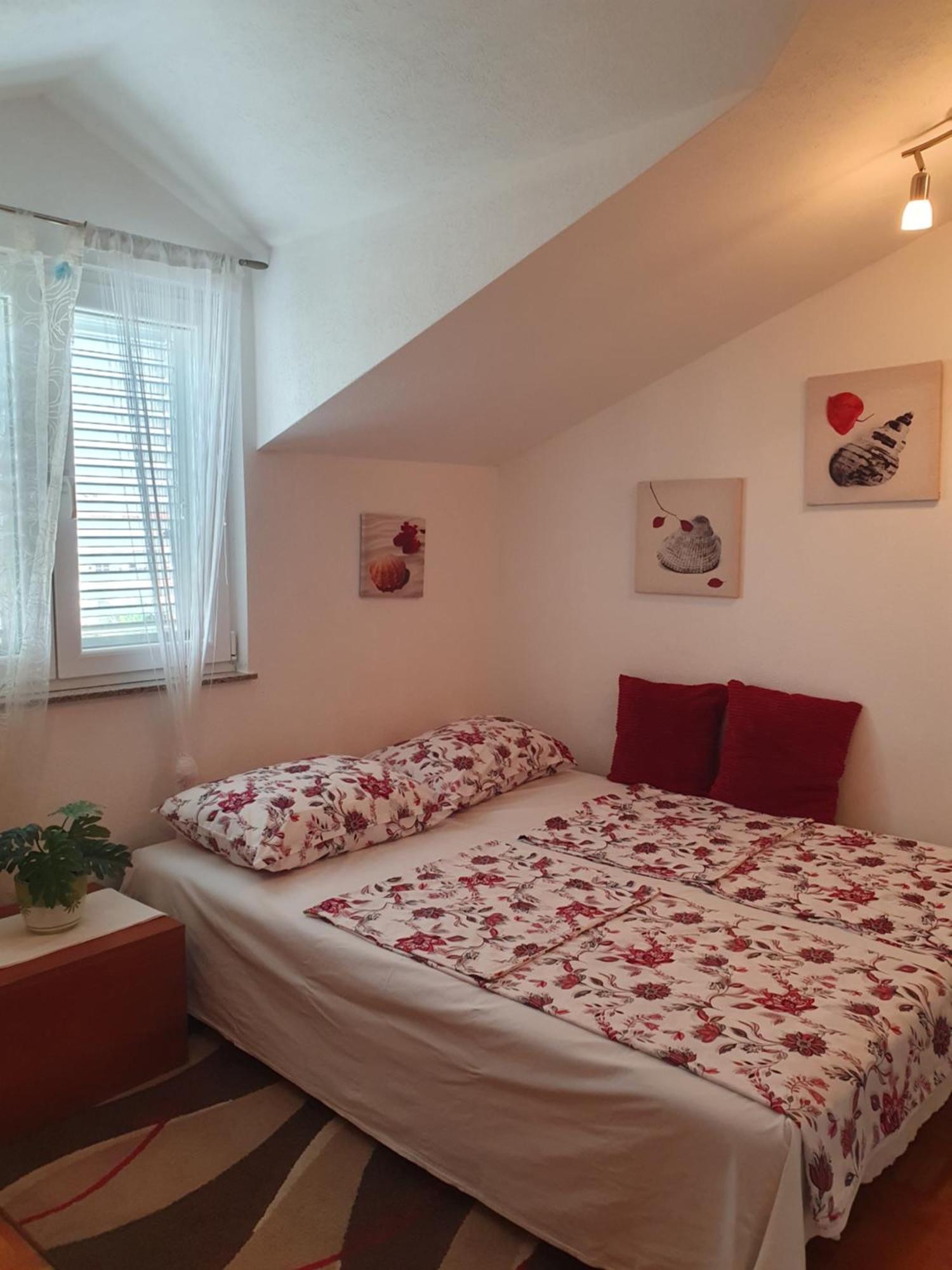 Apartmani Villa Lilliana Tribalj Buitenkant foto