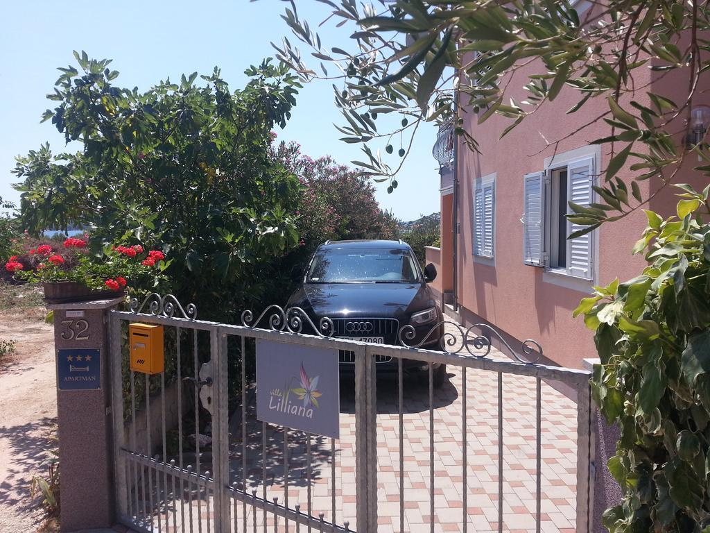Apartmani Villa Lilliana Tribalj Buitenkant foto