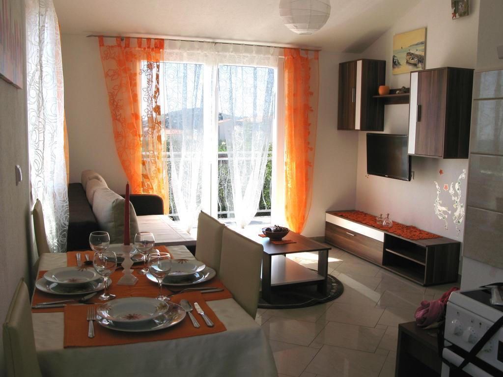 Apartmani Villa Lilliana Tribalj Buitenkant foto